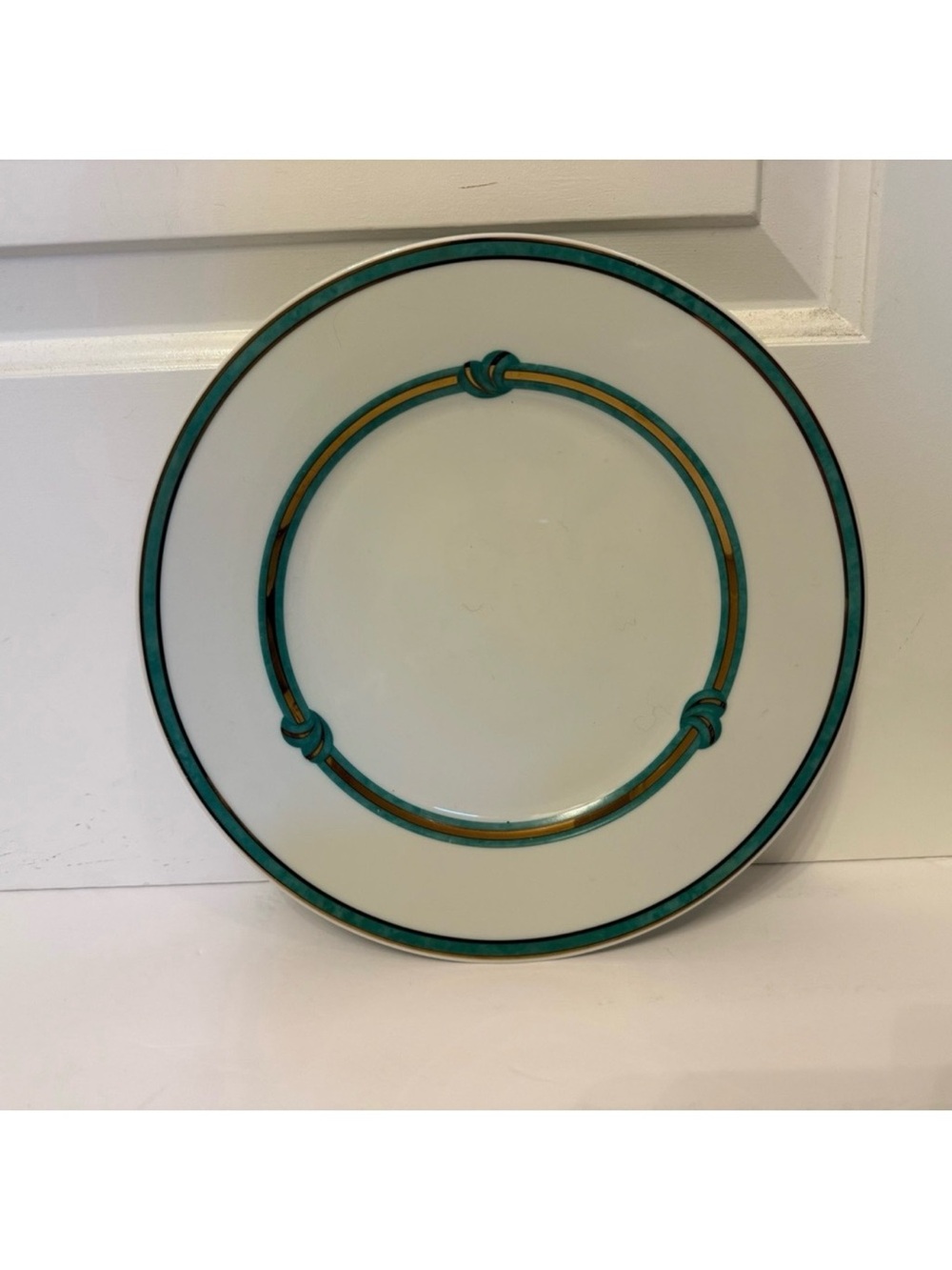 CHRISTOFLE RUBANEA VERT DINNER PLATE PORCELAIN WHITE GREEN GOLD FRANCE 10.5”